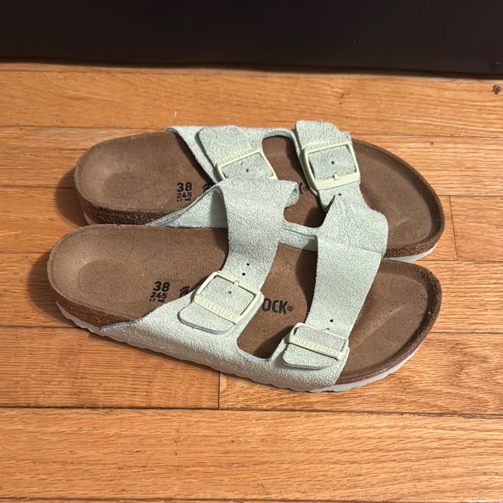Birkenstock Arizona Faded Lime Women’s 7 Narrow